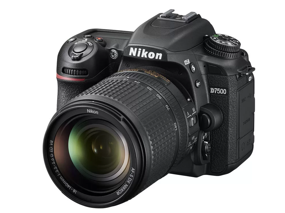 دوربین عکاسی نیکون مدل 7500